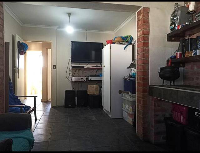 4 BEDROOM HOUSE FOR SALE IN DENNEMERE
